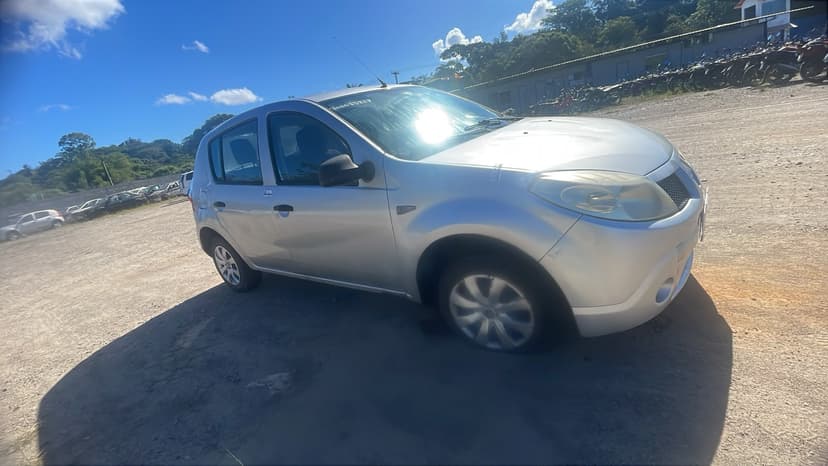 VEICULO CONSERVADO RENAULT / SANDERO AUT1016V - 2009/2010