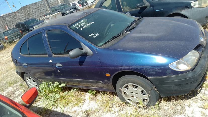 SUCATA APROVEITAVEL IMP / RENAULT MEGANE 1.6 B - 1998/1999