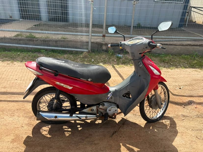 VEÍCULO CONSERVADO HONDA / BIZ 125 KS - 2006/2006