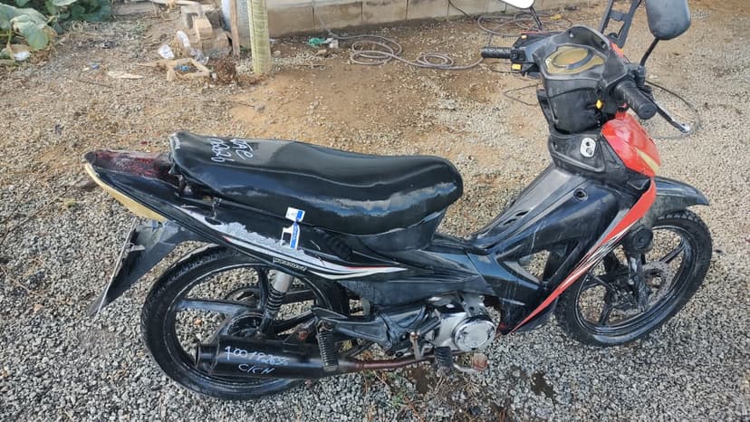 SUCATA APROVEITAVEL COM MOTOR INSERVIVEL WUYANG / PHOENIX - N/I/N/I