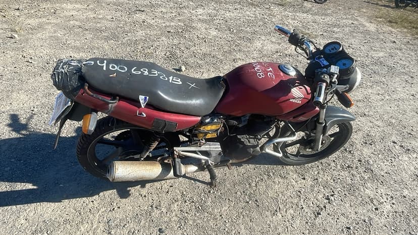 VEICULO CONSERVADO HONDA / CBX 200 STRADA - 1998/1998
