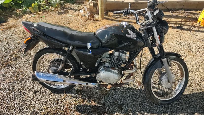 VEÍCULO CONSERVADO HONDA / CG 150 TITAN ES - 2004/2004