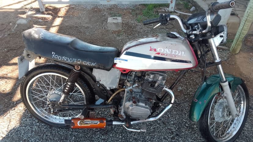 SUCATA APROVEITAVEL COM MOTOR INSERVIVEL HONDA / ML 125 - 1987/1987
