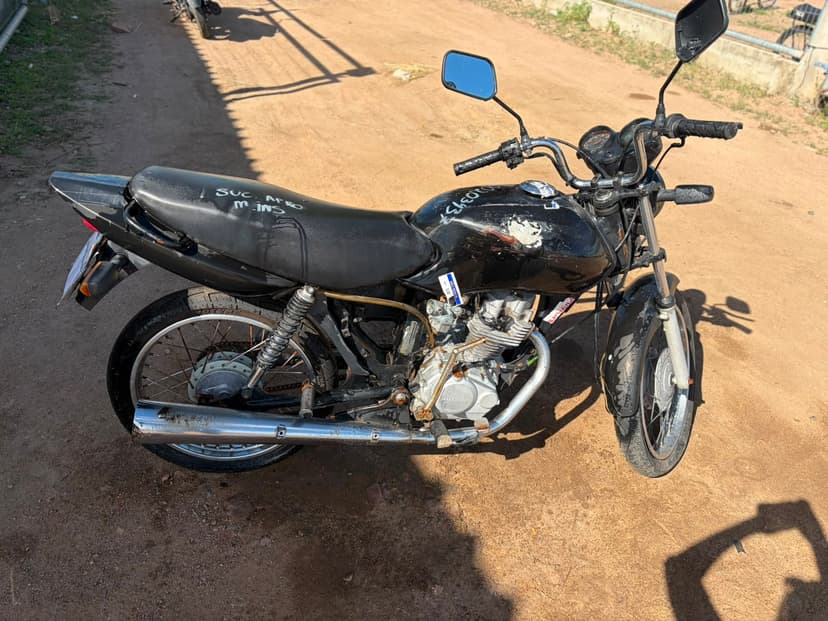 SUCATA APROVEITAVEL COM MOTOR INSERVIVEL HONDA / CG 125 FAN - 2008/2008