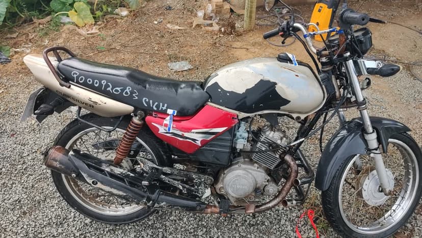 VEÍCULO CONSERVADO YAMAHA / YBR 125E - 2003/2003