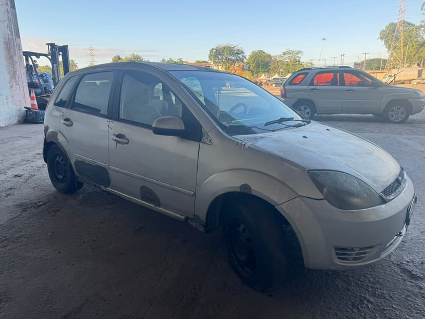 SUCATA APROVEITAVEL FORD / FIESTA - 2004/2005