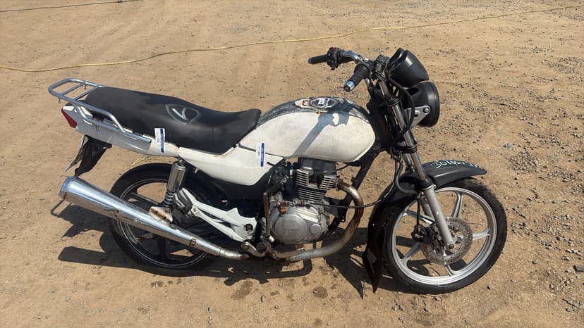 SUCATA APROVEITAVEL COM MOTOR INSERVIVEL JTA-SUZUKI / GS120 - 2013/2014
