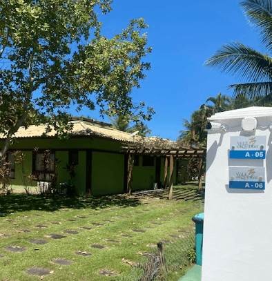 IMÓVEL RESIDENCIAL COM PISCINA, CONDOMÍNIO VALE DAS ORQUÍDEAS, MATA DE SÃO JOÃO/BA