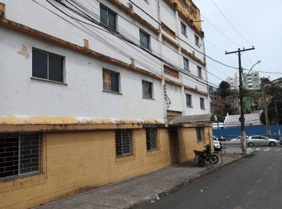 PRÉDIO COM 04 PAVIMENTOS, SETE PORTAS, SALVADOR