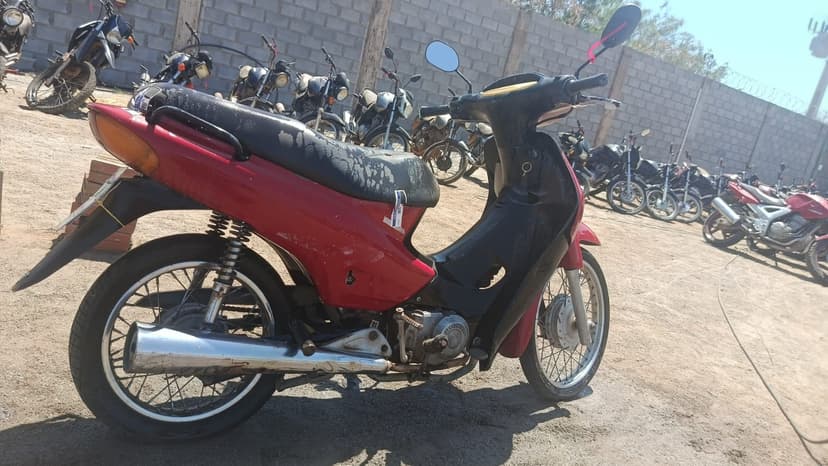 VEICULO CONSERVADO HONDA / C100 BIZ - 2002/2003