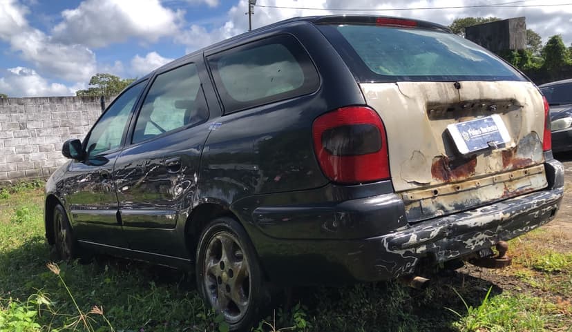SUCATA APROVEITAVEL I / CITROEN XSARA BKGLX16I - 2001/2001