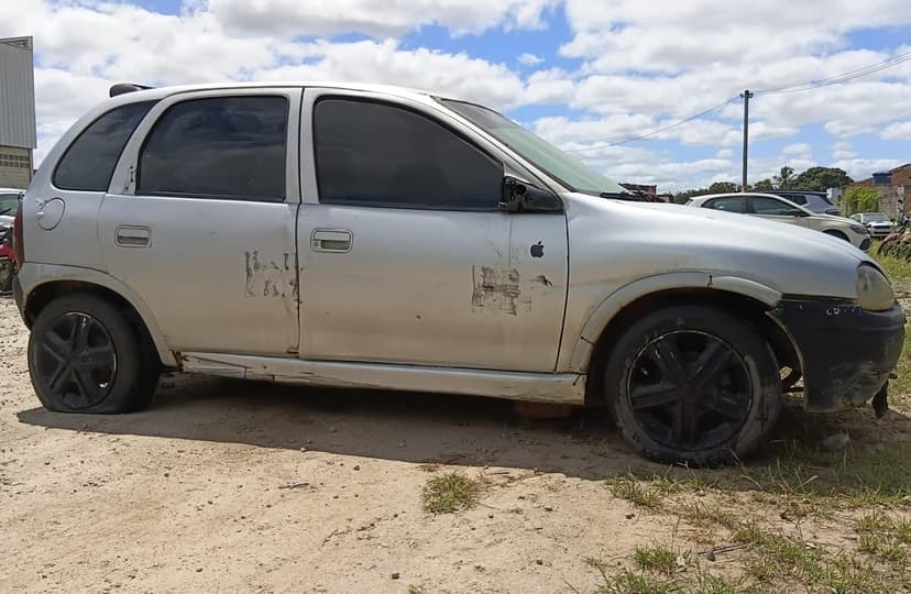 SUCATA APROVEITAVEL GM / CORSA SUPER - 1997/1997