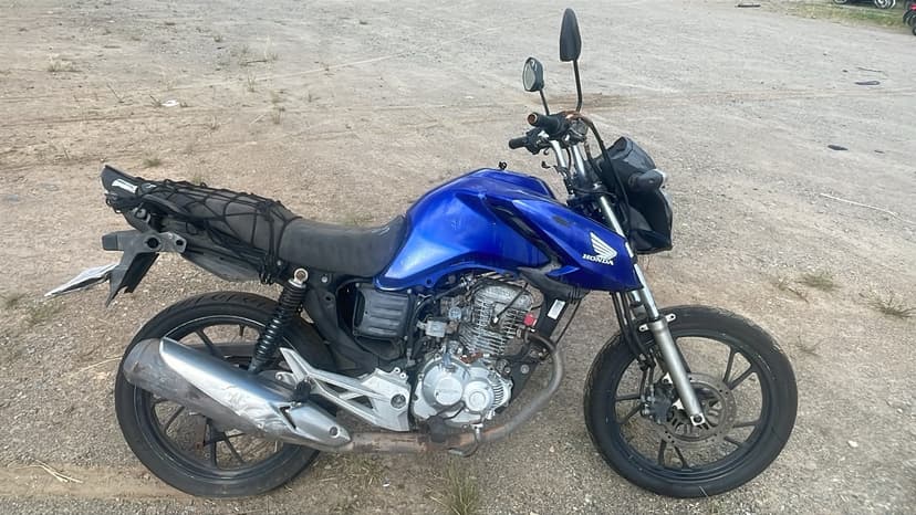 SUCATA APROVEITAVEL COM MOTOR INSERVIVEL HONDA / CG 160 FAN - 2022/2022
