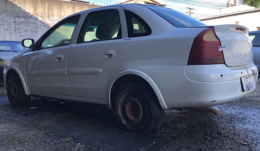 SUCATA APROVEITAVEL GM / CORSA SEDAN PREMIUM - 2010/2011