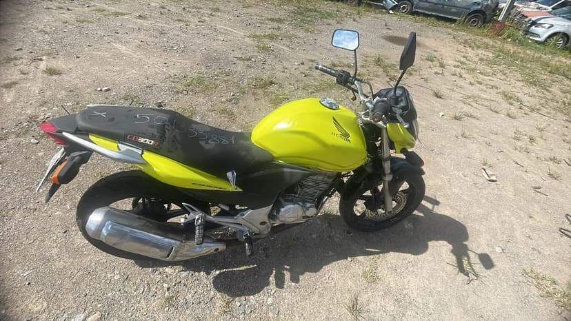 VEICULO CONSERVADO HONDA / CB 300R - 2011/2011