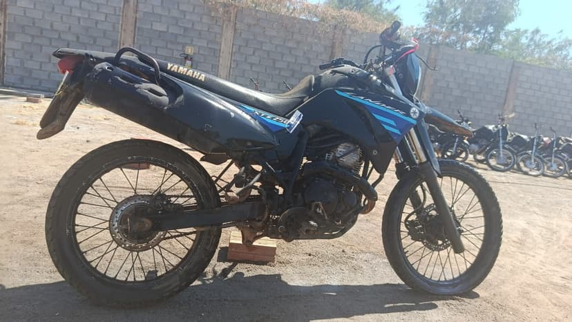 SUCATA APROVEITAVEL COM MOTOR INSERVIVEL YAMAHA / XTZ 250X - 2008/2008