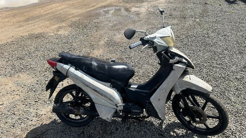 VEÍCULO CONSERVADO I / HUARI MARVA 50 VIP - 2014/2014