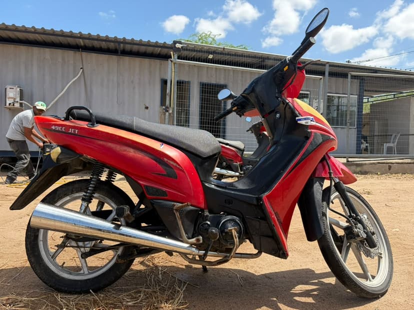 SUCATA APROVEITAVEL COM MOTOR INSERVIVEL SHINERAY / JET - N/I/N/I